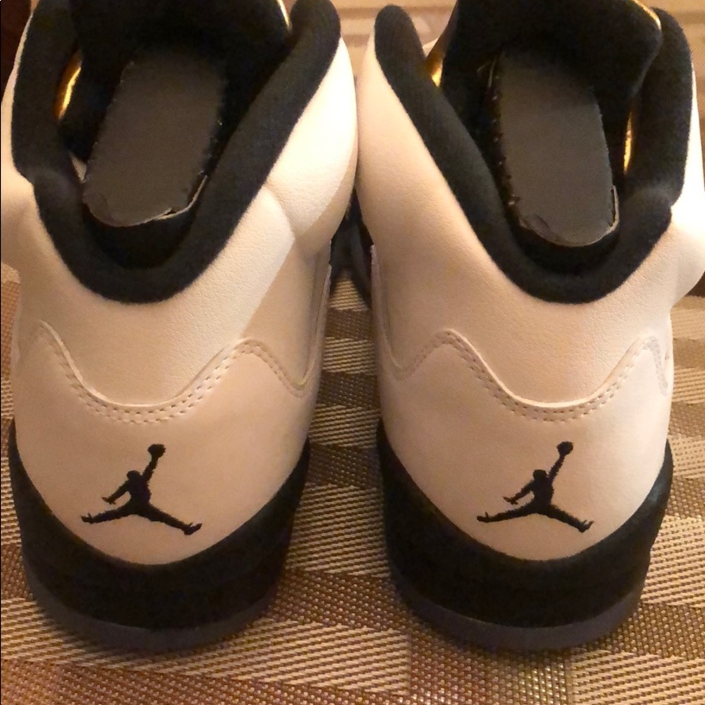 Jordan 5s - Picture 4 of 5
